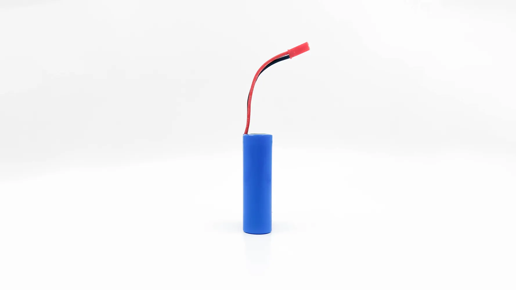 iFlowPower | worldwide solar portable power station with custom services 4
